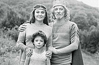Семья оленей. Агни – Наталья Бондарчук, Король-Олень – Марис Лиепа, Бемби – Ваня Бурляев